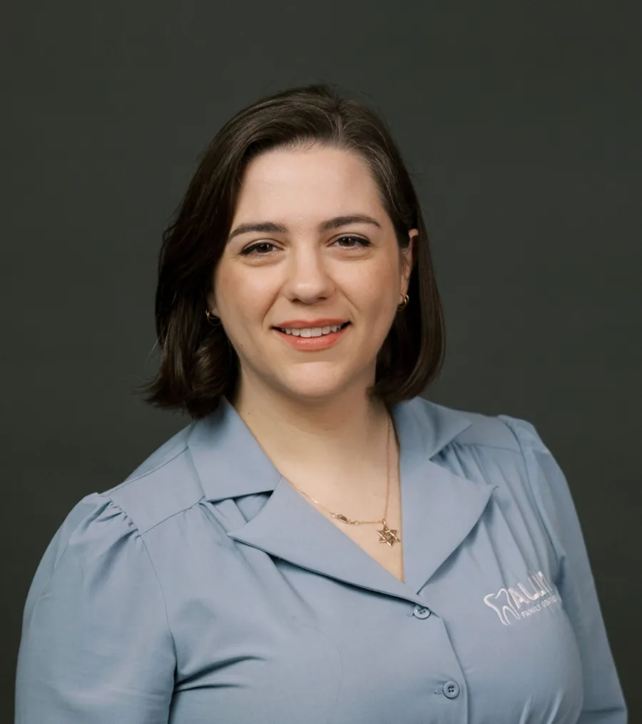 image of the doctor Rebekah Villar Mondry